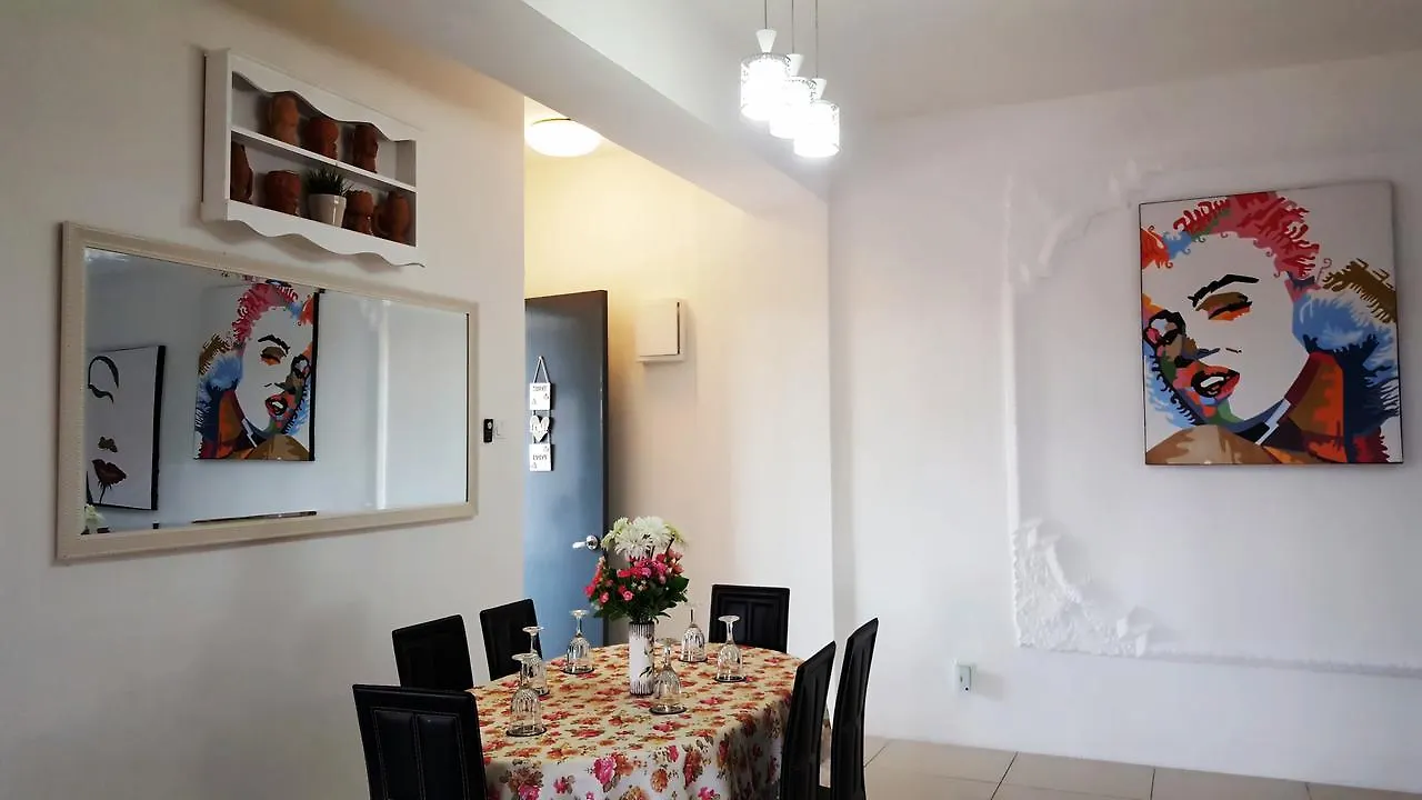 Homestay Mahkota Cheras Sweet Condo 1-14 Pax Near Mrt To Kl Kuala Lumpur